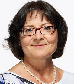 Dr. med. Elisabeth Raith-Paula